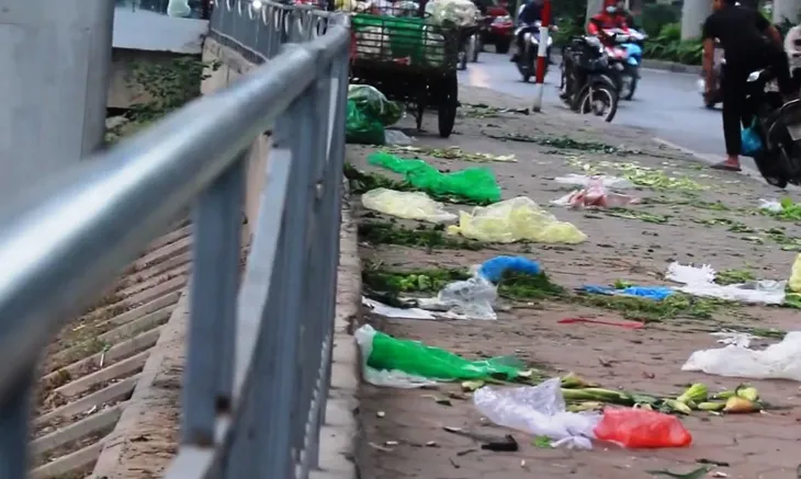 Chợ thể dục - Xóa chỗ này, mọc chỗ khác - Ảnh 2. Chợ thể dục - Xóa chỗ này, mọc chỗ khác - Ảnh 2.