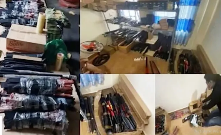 Bắt đối tượng tàng trữ hơn 1.000 vũ khí nóng, bình xịt hơi cay - Ảnh 2. Bắt đối tượng tàng trữ hơn 1.000 vũ khí nóng, bình xịt hơi cay - Ảnh 2.