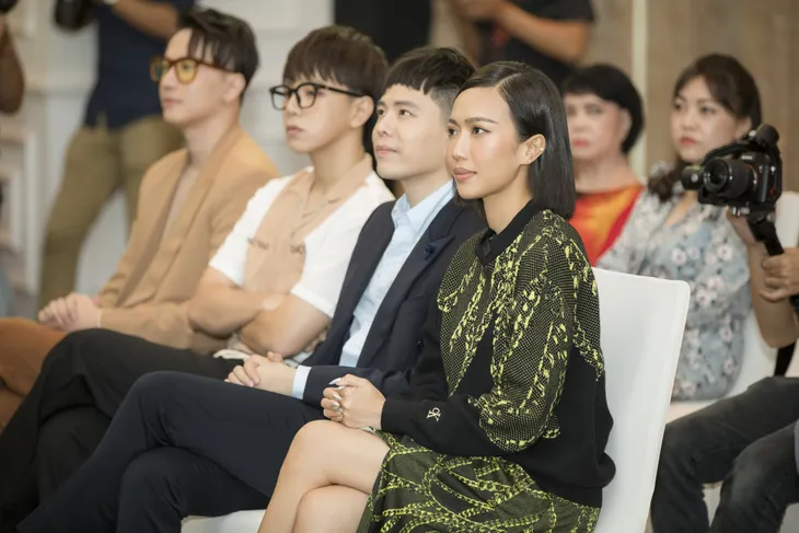 Diệu Nhi biến hoá như “tắc kè hoa” trong một ngày - Ảnh 3. Diệu Nhi biến hoá như “tắc kè hoa” trong một ngày - Ảnh 3.