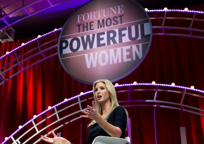 Ivanka - con gái cưng của Tổng thống Trump: Không chỉ đẹp mà còn giỏi - Ảnh 10. Ivanka - con gái cưng của Tổng thống Trump: Không chỉ đẹp mà còn giỏi - Ảnh 10.