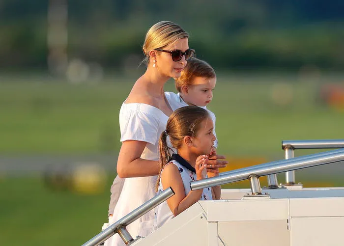 Ivanka - con gái cưng của Tổng thống Trump: Không chỉ đẹp mà còn giỏi - Ảnh 15. Ivanka - con gái cưng của Tổng thống Trump: Không chỉ đẹp mà còn giỏi - Ảnh 15.