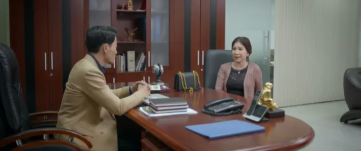 Trói buộc yêu thương - Tập 21: Tiến tiết lộ lý do để vợ đi biển với người yêu cũ - Ảnh 5. Trói buộc yêu thương - Tập 21: Tiến tiết lộ lý do để vợ đi biển với người yêu cũ - Ảnh 5.