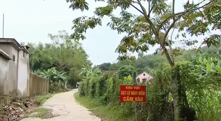 Cảnh báo nguy cơ sạt lở vùng núi ở Nghệ An - Ảnh 1. Cảnh báo nguy cơ sạt lở vùng núi ở Nghệ An - Ảnh 1.