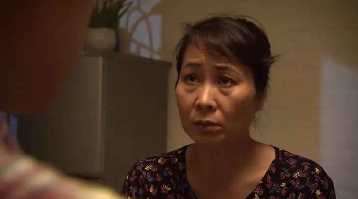 Lửa ấm - Tập 26: Bị mẹ Đào bắt chịu trách nhiệm, Tiến vẫn không giải thích rõ ràng - Ảnh 1. Lửa ấm - Tập 26: Bị mẹ Đào bắt chịu trách nhiệm, Tiến vẫn không giải thích rõ ràng - Ảnh 1.