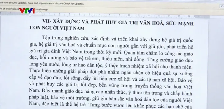 Nhân dân quan tâm, góp ý vào dự thảo các Văn kiện trình Đại hội XIII - Ảnh 1. Nhân dân quan tâm, góp ý vào dự thảo các Văn kiện trình Đại hội XIII - Ảnh 1.