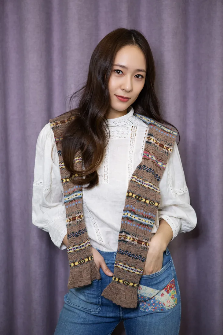 Chuyển hướng sang diễn xuất, Krystal vẫn mong làm ca sĩ - Ảnh 1. Chuyển hướng sang diễn xuất, Krystal vẫn mong làm ca sĩ - Ảnh 1.