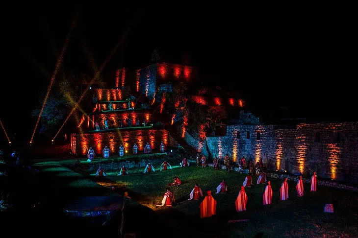 Rực rỡ và hoành tráng, thánh địa Machu Picchu đón du khách trở lại - Ảnh 2. Rực rỡ và hoành tráng, thánh địa Machu Picchu đón du khách trở lại - Ảnh 2.