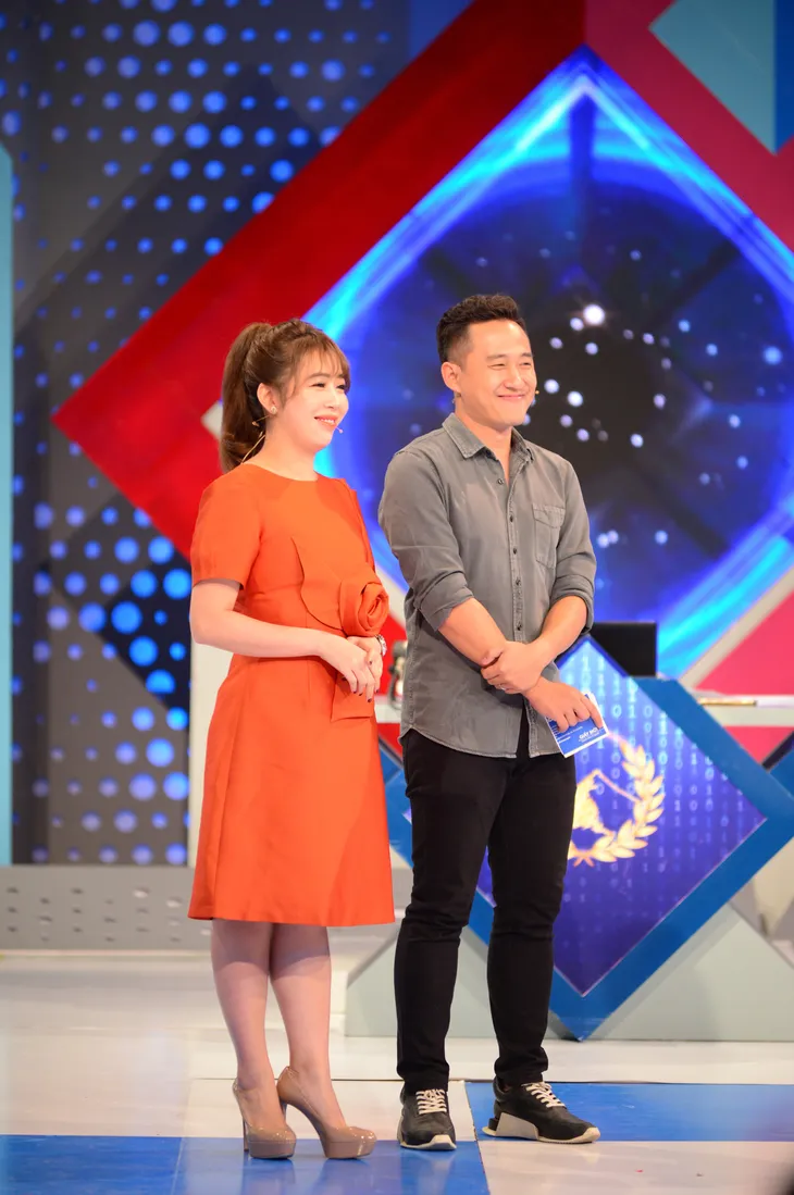 Đường tới Cầu vồng 2020: Top 4 tự tin bên dàn BTV, MC nổi tiếng của VTV - Ảnh 2. Đường tới Cầu vồng 2020: Top 4 tự tin bên dàn BTV, MC nổi tiếng của VTV - Ảnh 2.