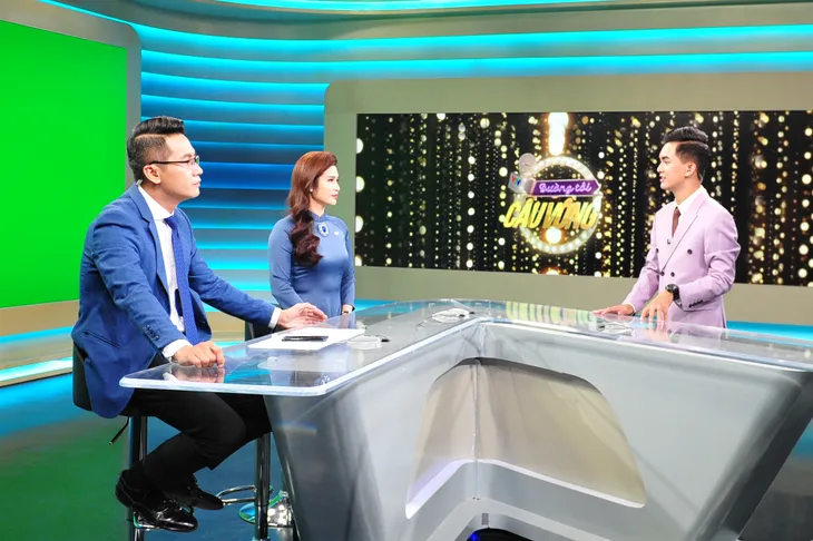 Đường tới Cầu vồng 2020: Top 4 tự tin bên dàn BTV, MC nổi tiếng của VTV - Ảnh 11. Đường tới Cầu vồng 2020: Top 4 tự tin bên dàn BTV, MC nổi tiếng của VTV - Ảnh 11.