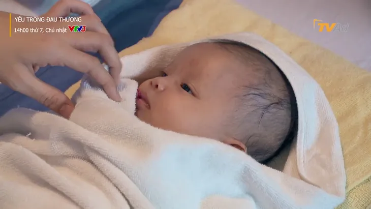 Yêu trong đau thương - Tập 29: Lan Chi sinh con, Hương Thảo càng bị hắt hủi - Ảnh 2. Yêu trong đau thương - Tập 29: Lan Chi sinh con, Hương Thảo càng bị hắt hủi - Ảnh 2.