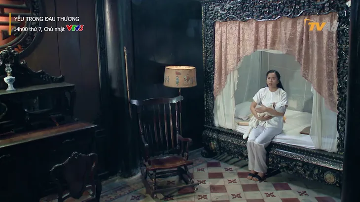 Yêu trong đau thương - Tập 29: Lan Chi sinh con, Hương Thảo càng bị hắt hủi - Ảnh 6. Yêu trong đau thương - Tập 29: Lan Chi sinh con, Hương Thảo càng bị hắt hủi - Ảnh 6.
