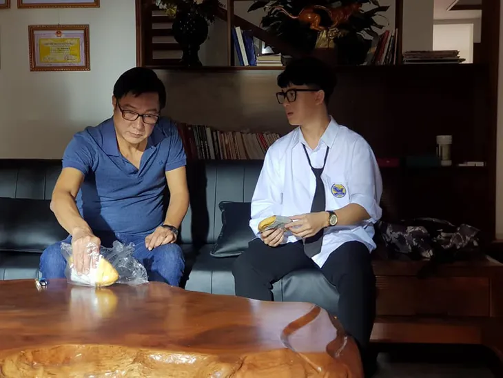 Cặp chim ri Về nhà đi con tái xuất trong phim mới cùng Quỳnh Kool - Ảnh 3. Cặp chim ri Về nhà đi con tái xuất trong phim mới cùng Quỳnh Kool - Ảnh 3.
