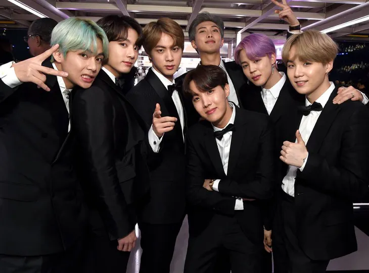 BTS ẵm 4 giải thưởng tại EMAs 2020 - Ảnh 1. BTS ẵm 4 giải thưởng tại EMAs 2020 - Ảnh 1.