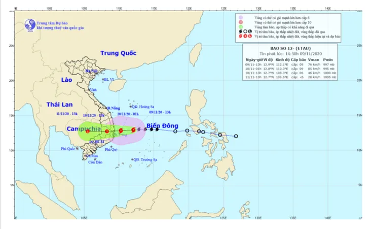 Bão số 12 tăng cấp, cách bờ biển từ Bình Định đến Ninh Thuận khoảng 290km - Ảnh 1. Bão số 12 tăng cấp, cách bờ biển từ Bình Định đến Ninh Thuận khoảng 290km - Ảnh 1.