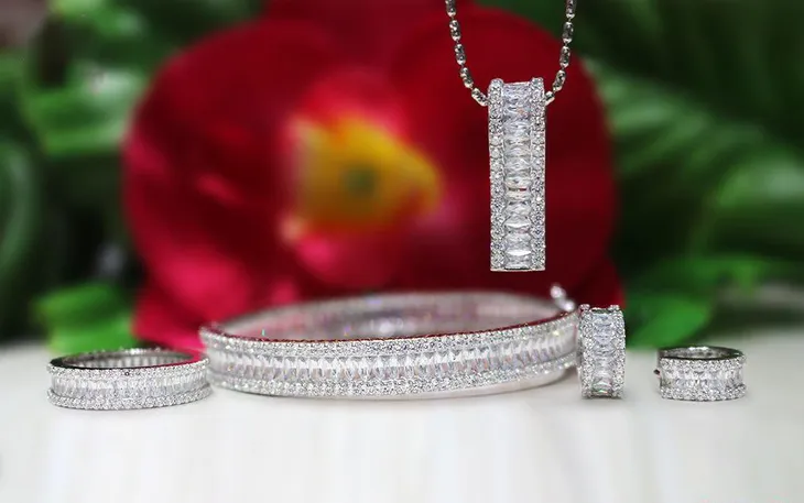 Địa chỉ uy tín giúp chị em sở hữu những món trang sức kim cương thời thượng - Ảnh 1. Địa chỉ uy tín giúp chị em sở hữu những món trang sức kim cương thời thượng - Ảnh 1.