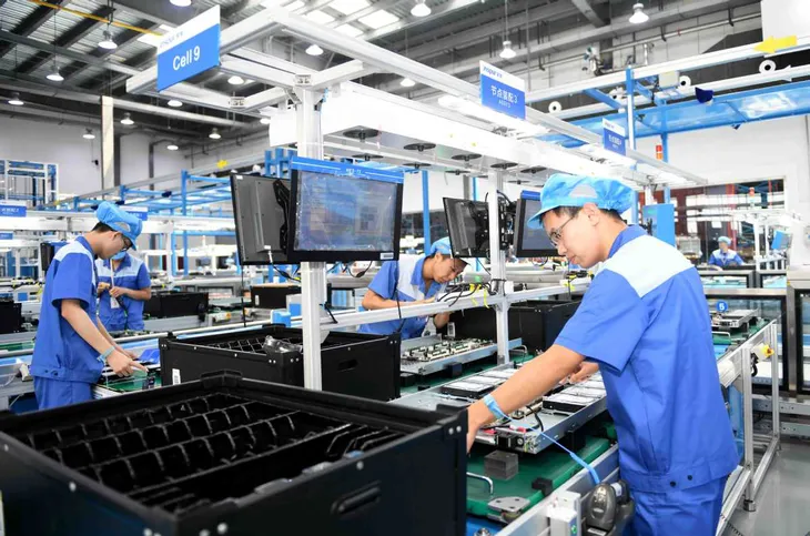 Bất chấp thương chiến và đại dịch, Trung Quốc vẫn chiếm lĩnh xuất khẩu toàn cầu - Ảnh 1. Bất chấp thương chiến và đại dịch, Trung Quốc vẫn chiếm lĩnh xuất khẩu toàn cầu - Ảnh 1.