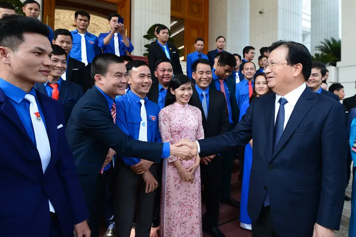 56 thanh niên nông thôn tiêu biểu nhận Giải thưởng Lương Định Của năm 2020 - Ảnh 8. 56 thanh niên nông thôn tiêu biểu nhận Giải thưởng Lương Định Của năm 2020 - Ảnh 8.