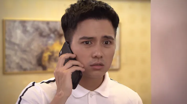 Lửa ấm - Tập 49: Kha hào hứng muốn Hoàng đổi nhà mới để làm đám cưới - Ảnh 1. Lửa ấm - Tập 49: Kha hào hứng muốn Hoàng đổi nhà mới để làm đám cưới - Ảnh 1.