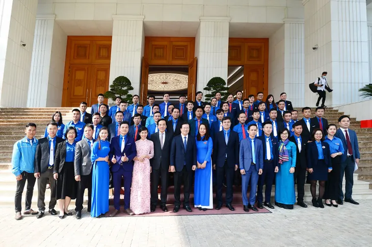 56 thanh niên nông thôn tiêu biểu nhận Giải thưởng Lương Định Của năm 2020 - Ảnh 9. 56 thanh niên nông thôn tiêu biểu nhận Giải thưởng Lương Định Của năm 2020 - Ảnh 9.