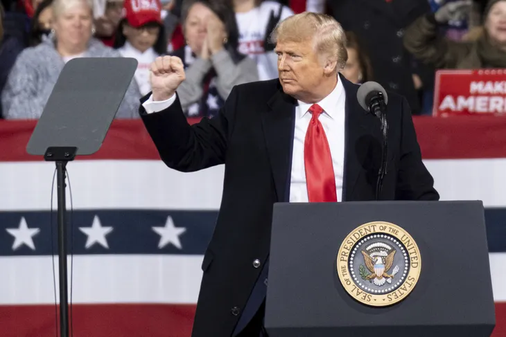 Vaccine COVID-19 và cánh cửa dần khép lại với Tổng thống Trump: Tâm điểm của truyền thông thế giới - Ảnh 2. Vaccine COVID-19 và cánh cửa dần khép lại với Tổng thống Trump: Tâm điểm của truyền thông thế giới - Ảnh 2.