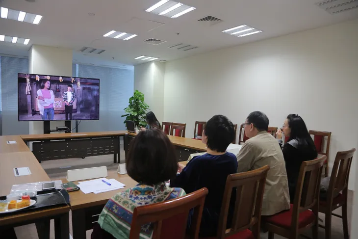 Ban Giám khảo LHTHTQ lần thứ 40 say sưa chấm thi ngày đầu tiên - Ảnh 9. Ban Giám khảo LHTHTQ lần thứ 40 say sưa chấm thi ngày đầu tiên - Ảnh 9.