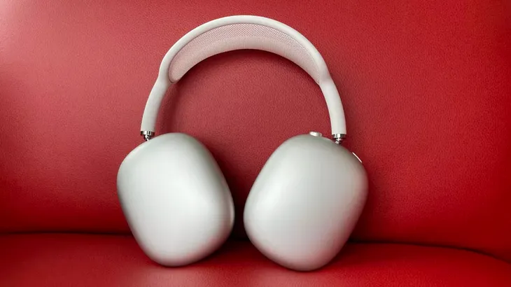 AirPods Max được sản xuất tại Việt Nam - Ảnh 1. AirPods Max được sản xuất tại Việt Nam - Ảnh 1.