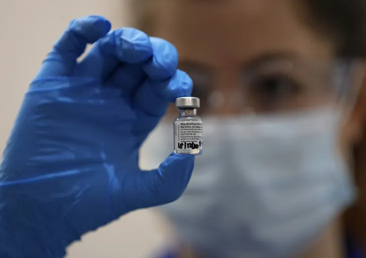 WHO: Vaccine Pfizer-BioNTech an toàn bất chấp các ca tử vong ở Na Uy - Ảnh 1.