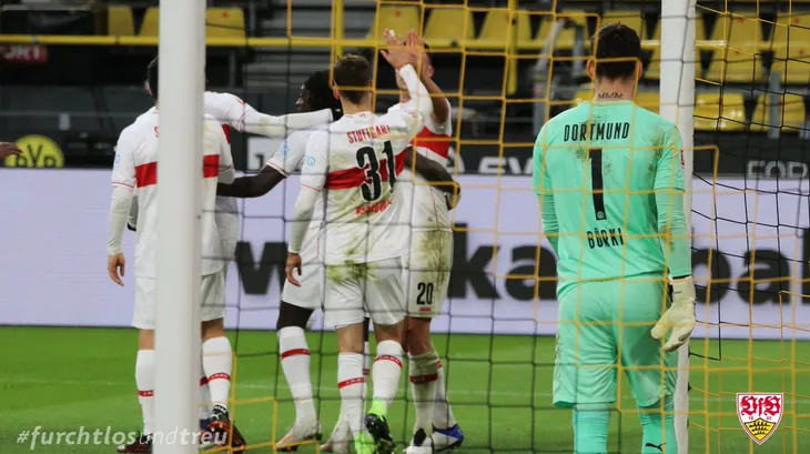 Vòng 11 Bundesliga: Dortmund thua đậm khó tin trên sân nhà trước Stuttgart - Ảnh 1. Vòng 11 Bundesliga: Dortmund thua đậm khó tin trên sân nhà trước Stuttgart - Ảnh 1.