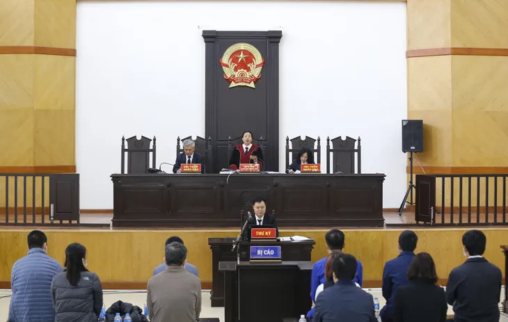 Vụ nâng khống giá máy xét nghiệm COVID-19 tại CDC Hà Nội: Bài học về sự thượng tôn pháp luật - Ảnh 1. Vụ nâng khống giá máy xét nghiệm COVID-19 tại CDC Hà Nội: Bài học về sự thượng tôn pháp luật - Ảnh 1.