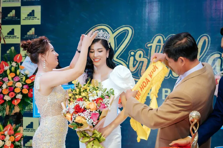Doanh nhân Hồng Hà: Khởi nghiệp kinh doanh bất động sản thành công từ chính nỗ lực và đam mê - Ảnh 3. Doanh nhân Hồng Hà: Khởi nghiệp kinh doanh bất động sản thành công từ chính nỗ lực và đam mê - Ảnh 3.