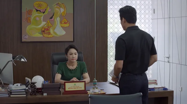 Hướng dương ngược nắng - Tập 3: Yêu Kiên (Hồng Đăng) là thế nhưng Châu (Hồng Diễm) lại không muốn kết hôn - Ảnh 1. Hướng dương ngược nắng - Tập 3: Yêu Kiên (Hồng Đăng) là thế nhưng Châu (Hồng Diễm) lại không muốn kết hôn - Ảnh 1.
