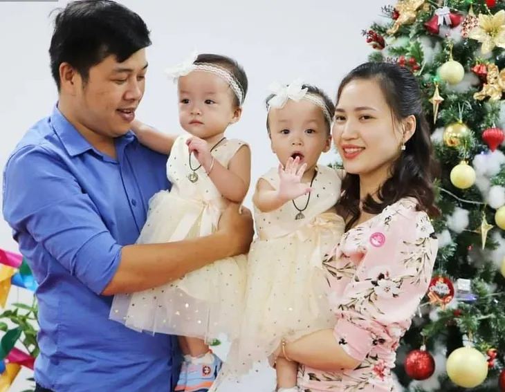 Trúc Nhi - Diệu Nhi chập chững những bước đi đầu tiên - Ảnh 3. Trúc Nhi - Diệu Nhi chập chững những bước đi đầu tiên - Ảnh 3.