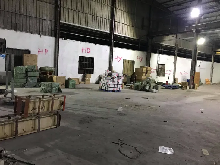 Triệt phá đường dây buôn lậu cực lớn ở cửa khẩu Bắc Phong Sinh, Quảng Ninh - Ảnh 2. Triệt phá đường dây buôn lậu cực lớn ở cửa khẩu Bắc Phong Sinh, Quảng Ninh - Ảnh 2.