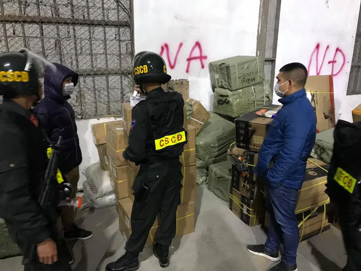 Triệt phá đường dây buôn lậu cực lớn ở cửa khẩu Bắc Phong Sinh, Quảng Ninh - Ảnh 5. Triệt phá đường dây buôn lậu cực lớn ở cửa khẩu Bắc Phong Sinh, Quảng Ninh - Ảnh 5.