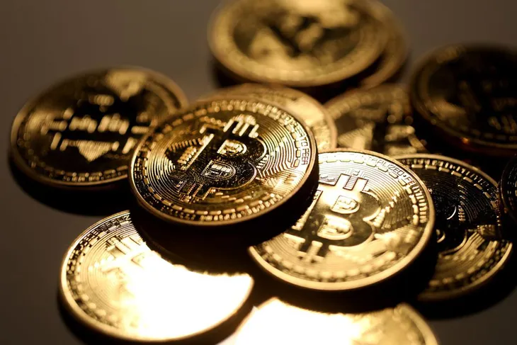 Bitcoin tăng giá điên cuồng: Sau đỉnh cao có còn là vực sâu? - Ảnh 2. Bitcoin tăng giá điên cuồng: Sau đỉnh cao có còn là vực sâu? - Ảnh 2.