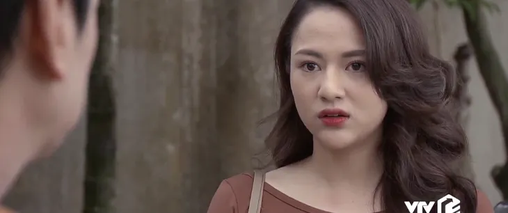 Trở về giữa yêu thương - Tập 3: Ông Phương (NSND Hoàng Dũng) hụt hẫng khi bị ép về vườn - Ảnh 12. Trở về giữa yêu thương - Tập 3: Ông Phương (NSND Hoàng Dũng) hụt hẫng khi bị ép về vườn - Ảnh 12.