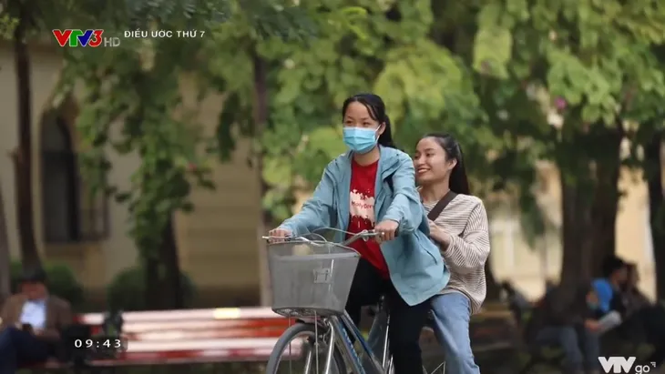 Cô sinh viên Đại học Y Hà Nội với đôi chân đầy nghị lực - Ảnh 7. Cô sinh viên Đại học Y Hà Nội với đôi chân đầy nghị lực - Ảnh 7.