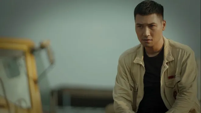 Ngắm vẻ điển trai của diễn viên Mạnh Trường trong phim Hồ sơ cá sấu - Ảnh 5. Ngắm vẻ điển trai của diễn viên Mạnh Trường trong phim Hồ sơ cá sấu - Ảnh 5.