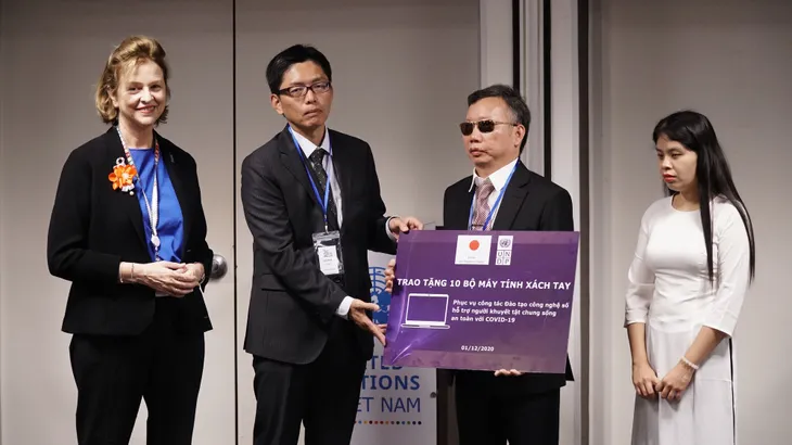 Đào tạo kinh doanh trực tuyến cho 22 học viên khiếm thị - Ảnh 7. Đào tạo kinh doanh trực tuyến cho 22 học viên khiếm thị - Ảnh 7.