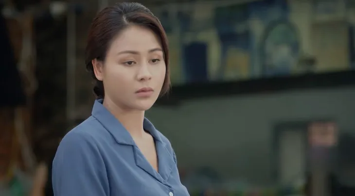 Hướng dương ngược nắng - Tập 4: Minh (Thu Trang) doạ tụt quần, đánh Trí (Đình Tú) ngay giữa Cao dược - Ảnh 4. Hướng dương ngược nắng - Tập 4: Minh (Thu Trang) doạ tụt quần, đánh Trí (Đình Tú) ngay giữa Cao dược - Ảnh 4.