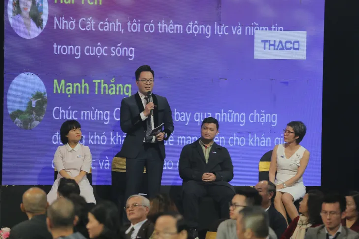 Gala Cất cánh 2020: Cuộc hội ngộ của những câu chuyện truyền cảm hứng - Ảnh 7. Gala Cất cánh 2020: Cuộc hội ngộ của những câu chuyện truyền cảm hứng - Ảnh 7.