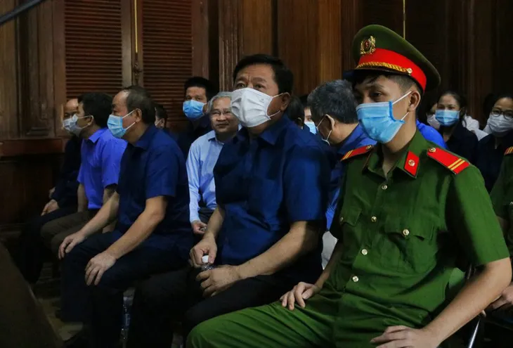 Ông Đinh La Thăng xin miễn trách nhiệm hình sự cho cấp dưới - Ảnh 1. Ông Đinh La Thăng xin miễn trách nhiệm hình sự cho cấp dưới - Ảnh 1.