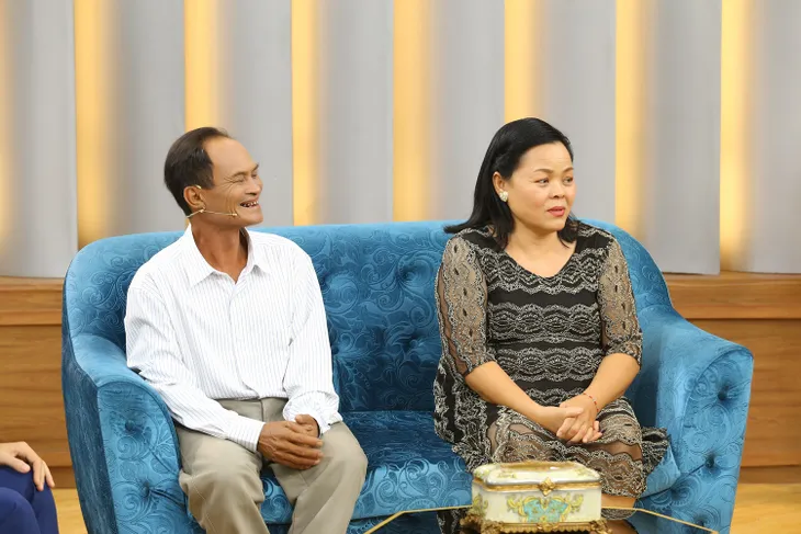Nghẹn ngào trước tâm tư của người vợ hơn 40 năm cùng chồng vớt xác trên sông - Ảnh 1.