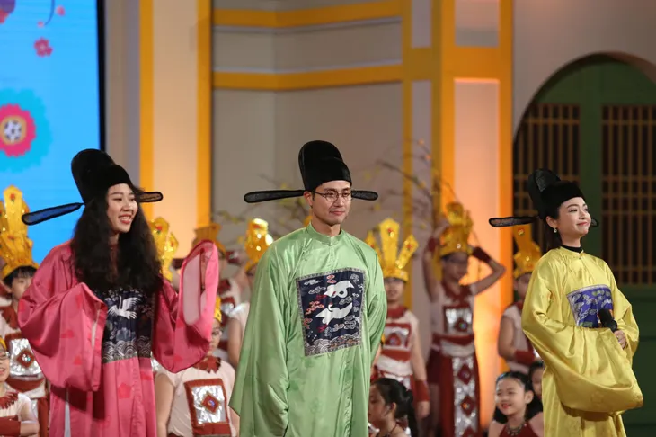 Thanh Sơn, Kiều Anh rạng rỡ tham gia chương trình Trạng nguyên nhí - Ảnh 4. Thanh Sơn, Kiều Anh rạng rỡ tham gia chương trình Trạng nguyên nhí - Ảnh 4.