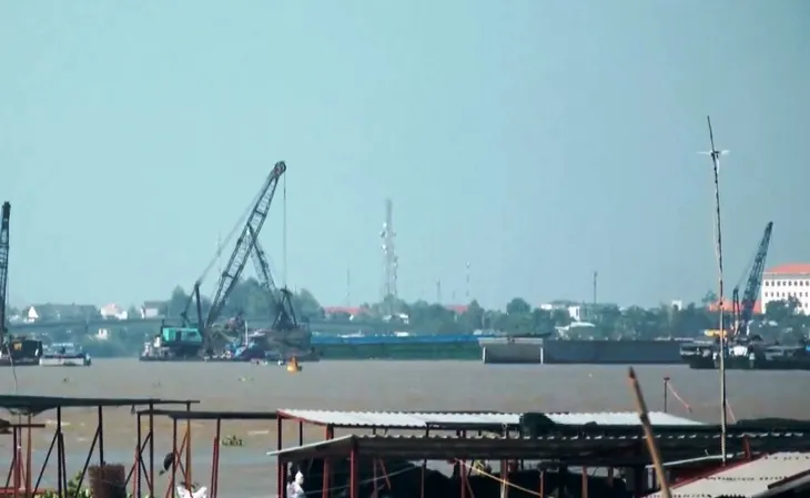 Xử lý hình sự có ngăn được cát tặc? - Ảnh 4. Xử lý hình sự có ngăn được cát tặc? - Ảnh 4.