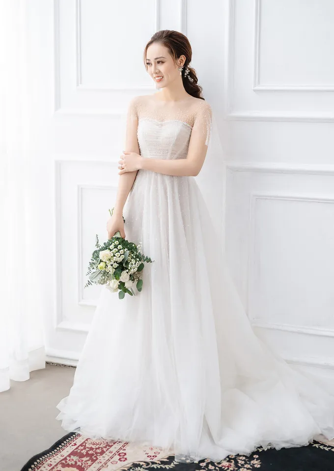 Ảnh cưới hài hước và ngọt ngào của NSND Công Lý - Ảnh 4. Ảnh cưới hài hước và ngọt ngào của NSND Công Lý - Ảnh 4.