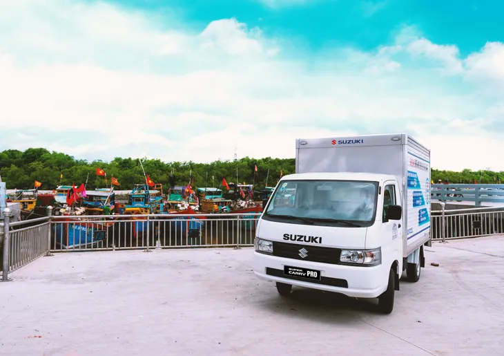 “Vua xe tải nhẹ” Suzuki - Nhỏ gọn nhưng hiệu quả cho nhu cầu vận chuyển cuối năm - Ảnh 1. “Vua xe tải nhẹ” Suzuki - Nhỏ gọn nhưng hiệu quả cho nhu cầu vận chuyển cuối năm - Ảnh 1.