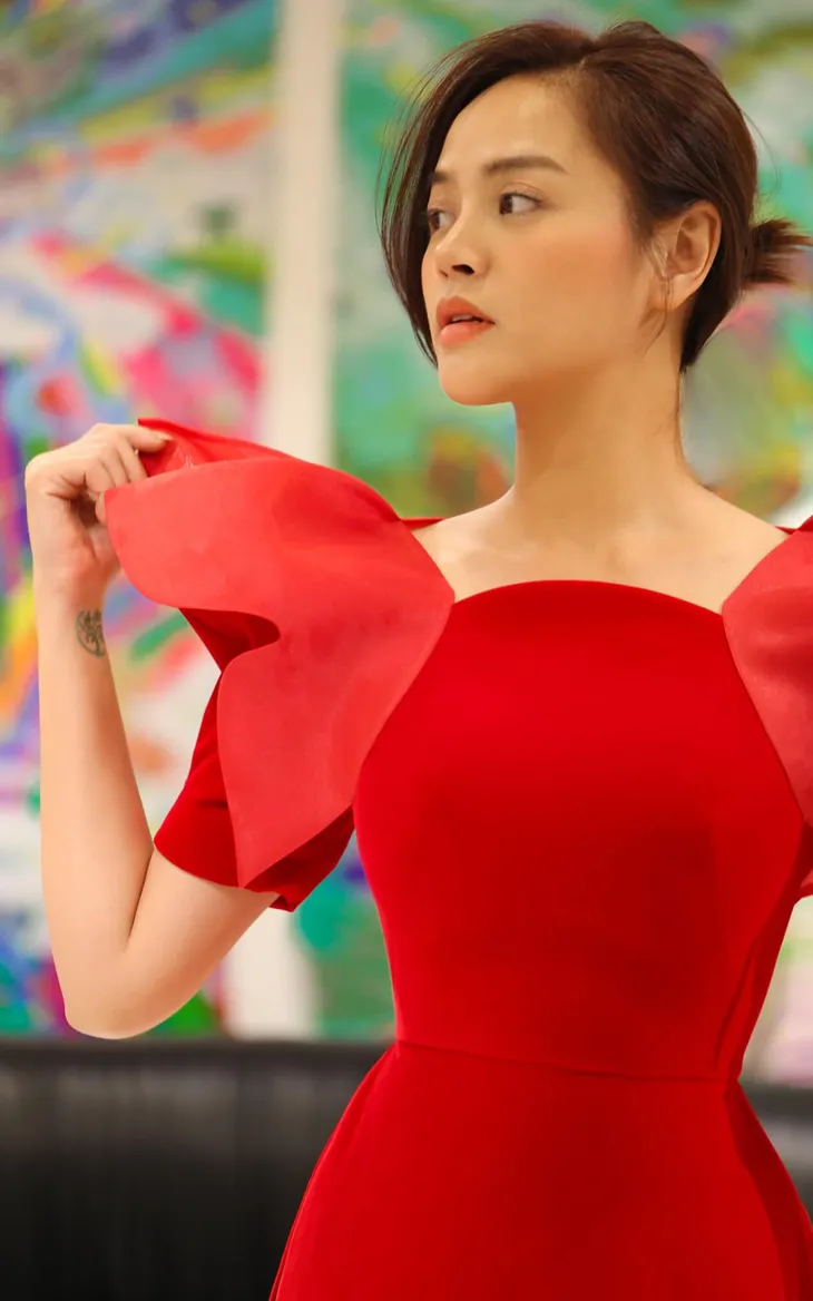 Lã Thanh Huyền mời bạn đến biệt thự, gia đình Hồng Đăng chụp với cây thông khổng lồ dịp Giáng sinh - Ảnh 15. Lã Thanh Huyền mời bạn đến biệt thự, gia đình Hồng Đăng chụp với cây thông khổng lồ dịp Giáng sinh - Ảnh 15.