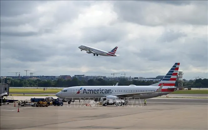 American Airlines xúc tiến tuyển lại các lao động bị sa thải do ảnh hưởng của COVID-19 - Ảnh 1. American Airlines xúc tiến tuyển lại các lao động bị sa thải do ảnh hưởng của COVID-19 - Ảnh 1.