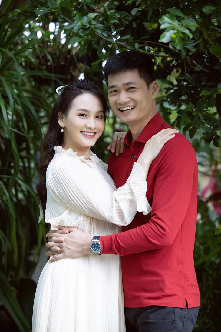 Chuộng mốt này, bà bầu Bảo Thanh và mẹ bỉm sữa Nhã Phương xinh đẹp bội phần - Ảnh 5. Chuộng mốt này, bà bầu Bảo Thanh và mẹ bỉm sữa Nhã Phương xinh đẹp bội phần - Ảnh 5.